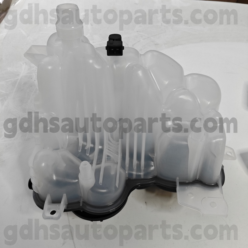 996316 Δεξαμενή επέκτασης Nissens για το Range Rover Velar Oe no. LR128194